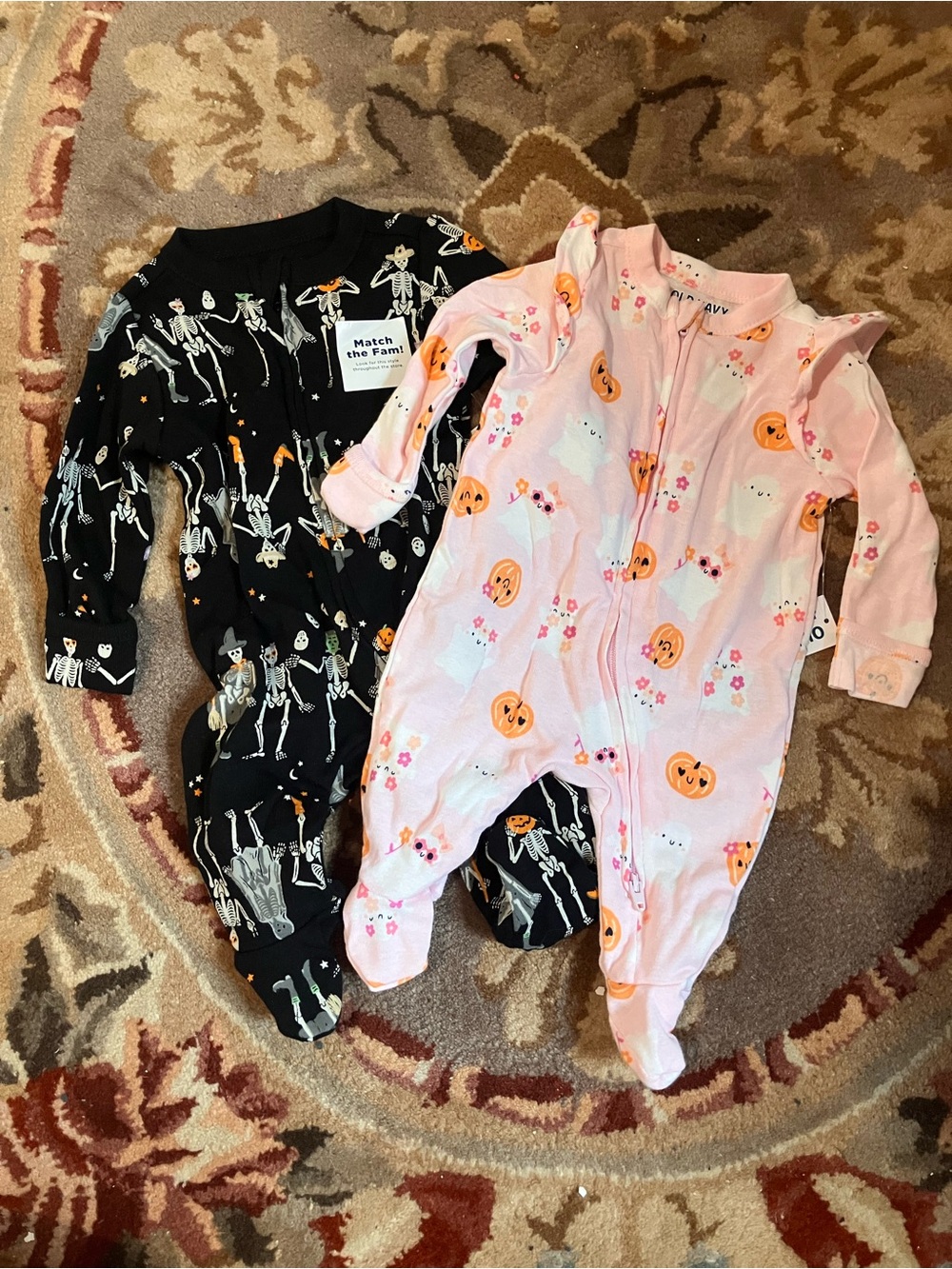 NWT NEWBORN Old Navy Black Skeleton & Pink Pumpkin Baby Footie 2-Pack